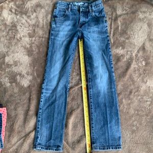 Wrangler Retro boys size 11s 2”whole back pocket